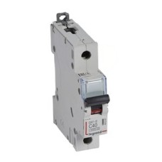 Выключатель автоматический однополюсный 10А C DX3-E 6кА 